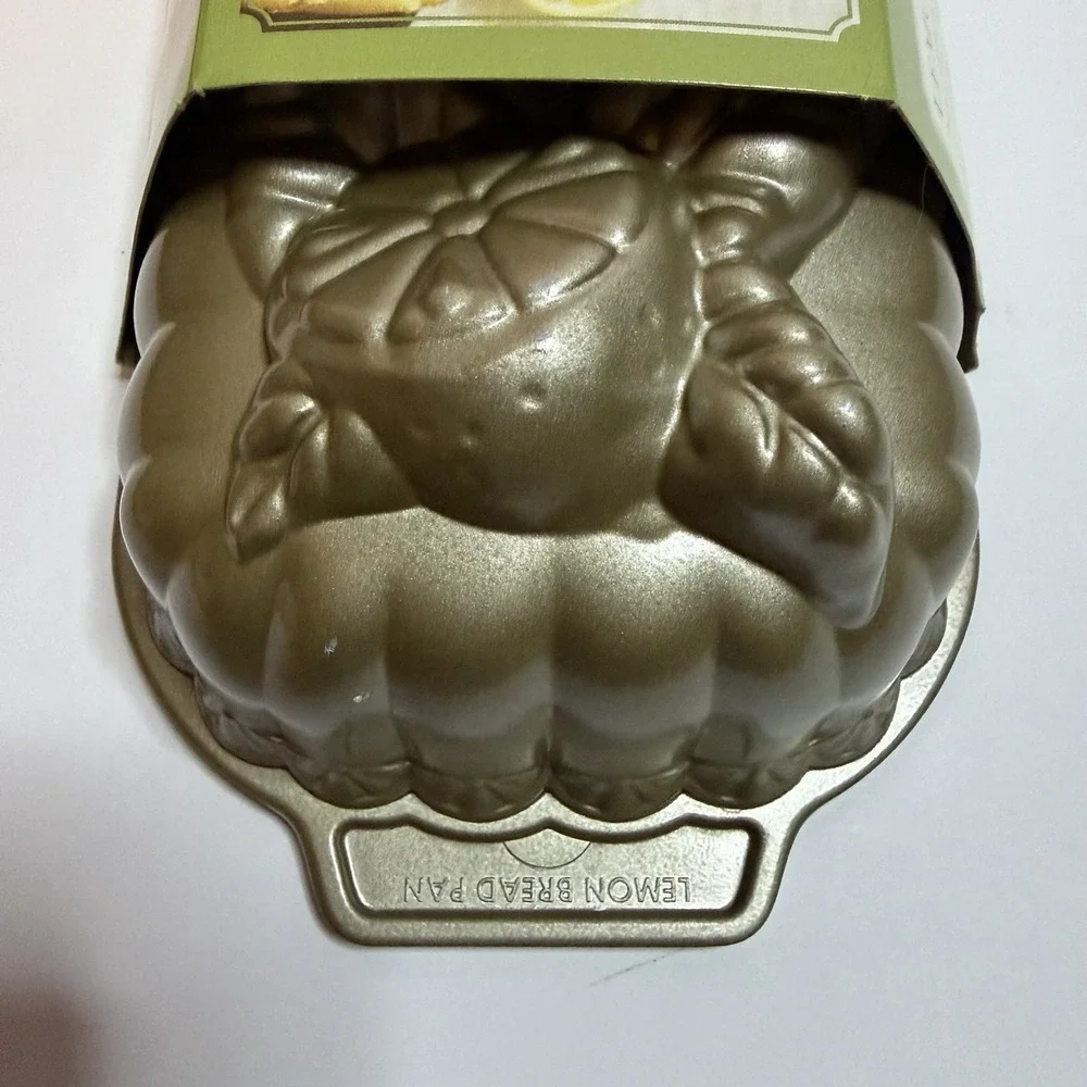 Williams Sonoma Nordic Ware Lemon Bread Loaf Pan NEW NOS Made in USA